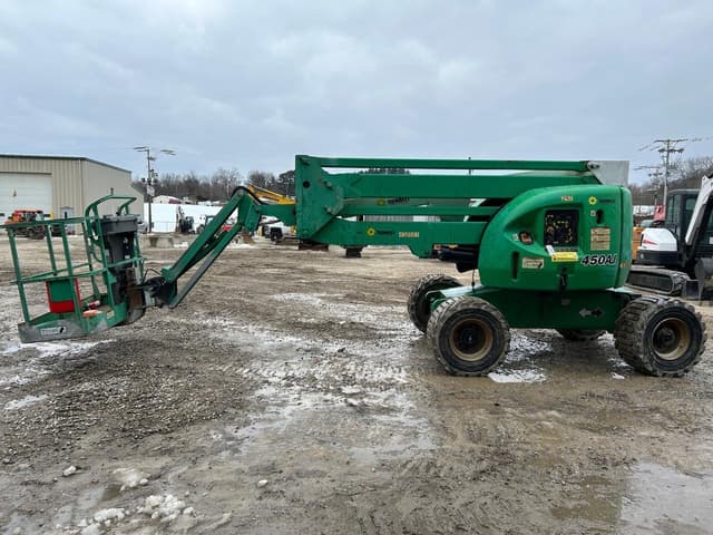 Image of JLG 450AJ equipment image 4