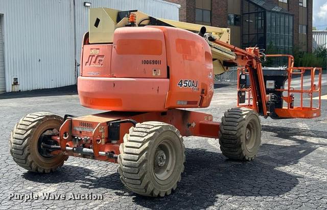 Image of JLG 450A Series II equipment image 4