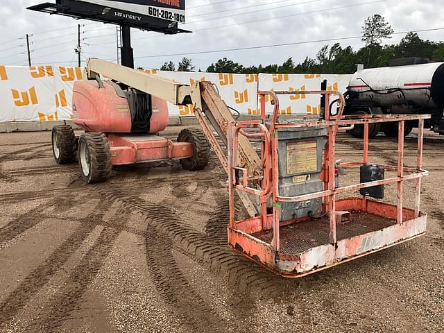 Image of JLG 600AJ equipment image 2