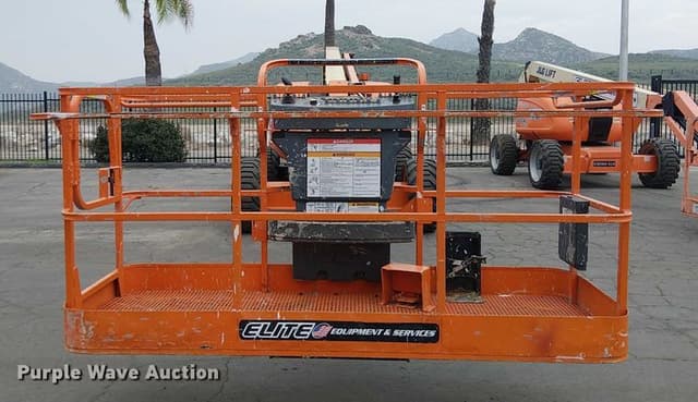 Image of JLG 600AJ equipment image 1