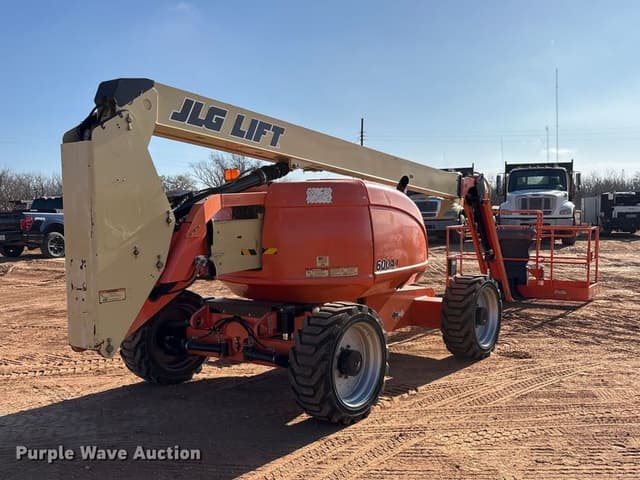 Image of JLG 600AJ equipment image 4