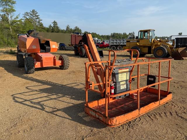 Image of JLG 660SJ equipment image 2