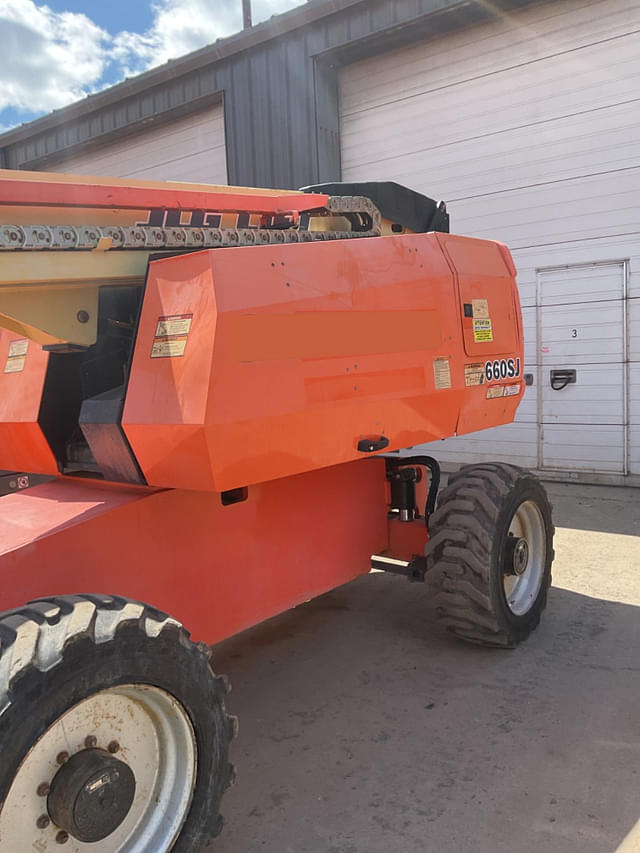 Image of JLG 660SJ equipment image 2