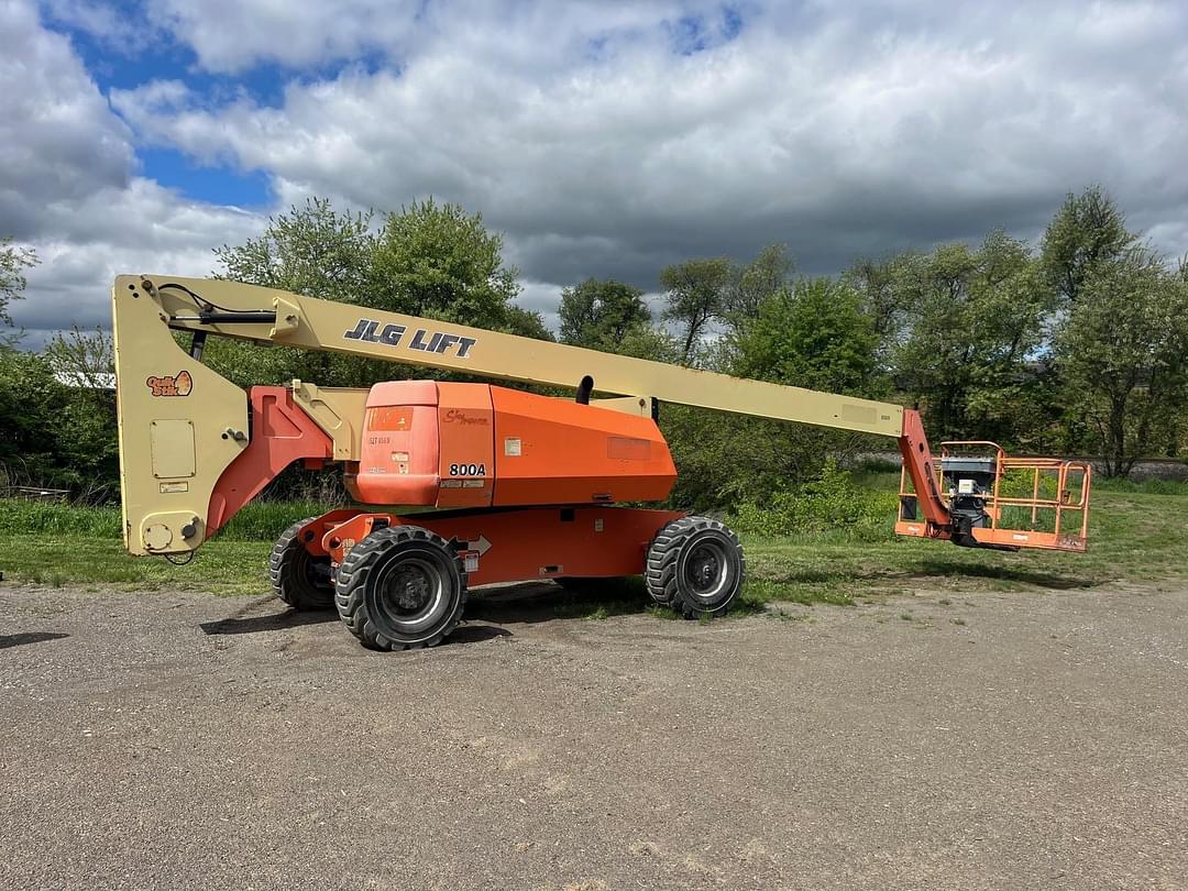 Image of JLG 800A Primary image