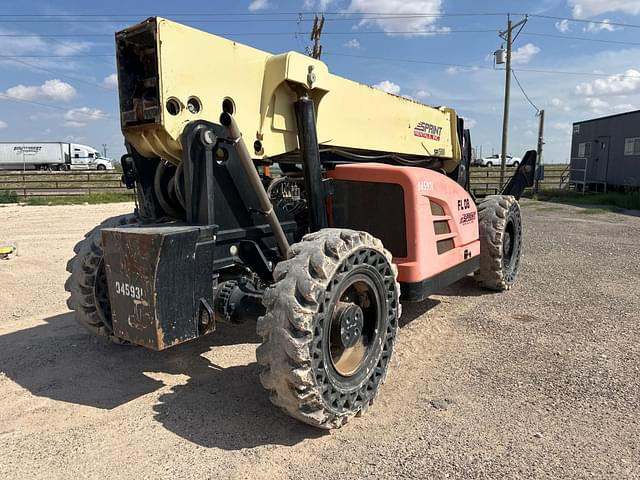 Image of JLG G10-55A equipment image 4