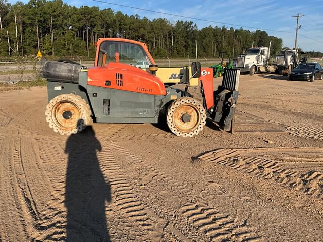 Image of JLG G5-18A equipment image 3