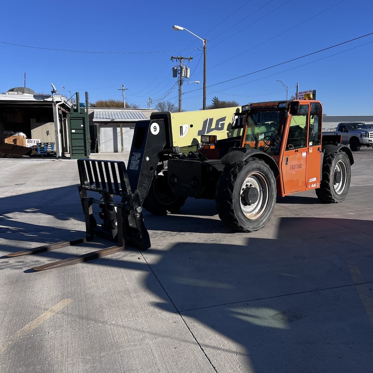 Main image JLG G9-43A