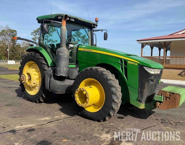 Image of John Deere 8360R equipment image 2