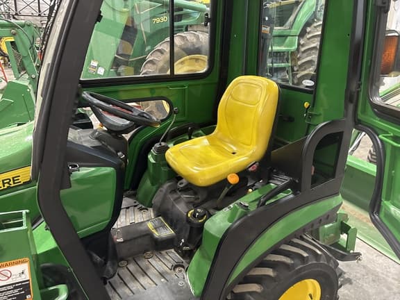 Image of John Deere 1023E equipment image 2