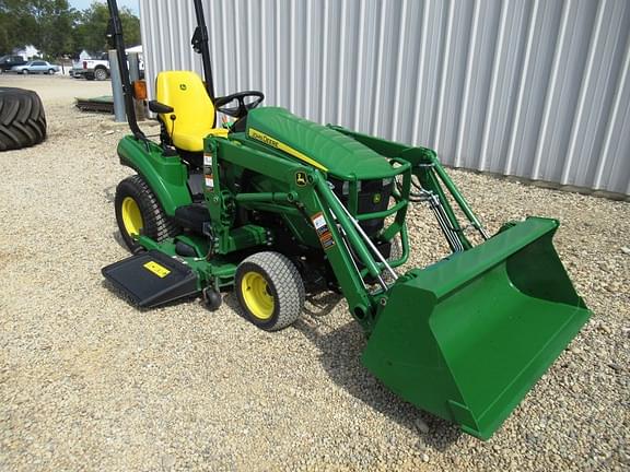 Image of John Deere 1023E equipment image 4