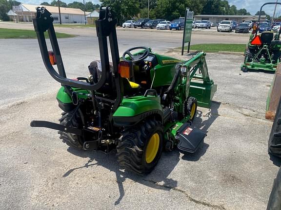 Image of John Deere 1023E equipment image 2