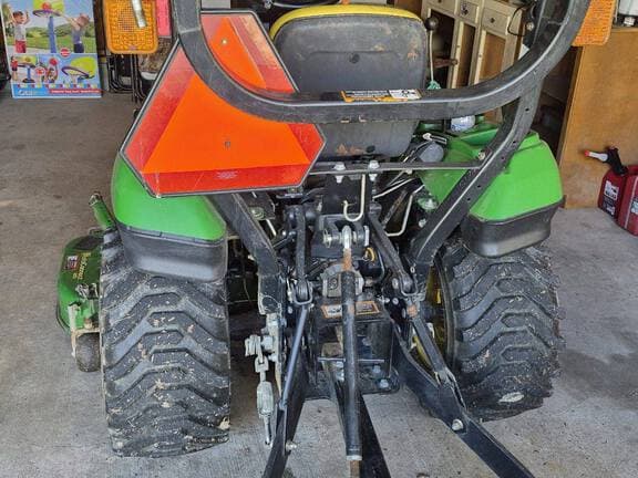 Image of John Deere 1023E equipment image 2