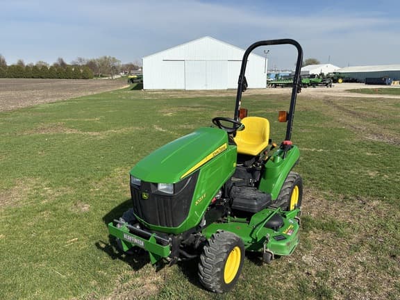 Image of John Deere 1023E Primary image