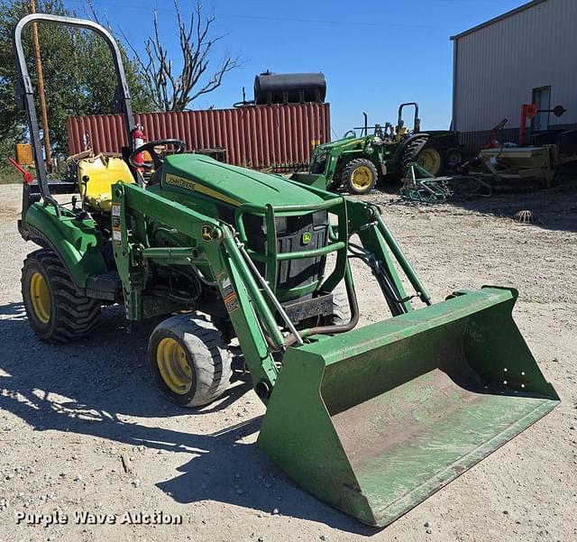 Image of John Deere 1023E equipment image 2