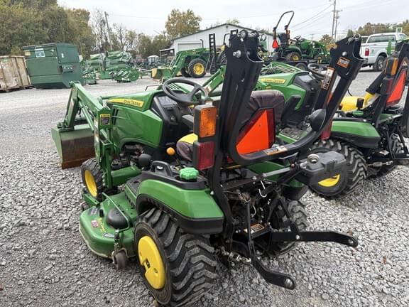 Image of John Deere 1025R equipment image 4