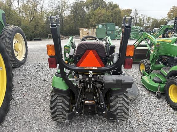 Image of John Deere 1025R equipment image 3