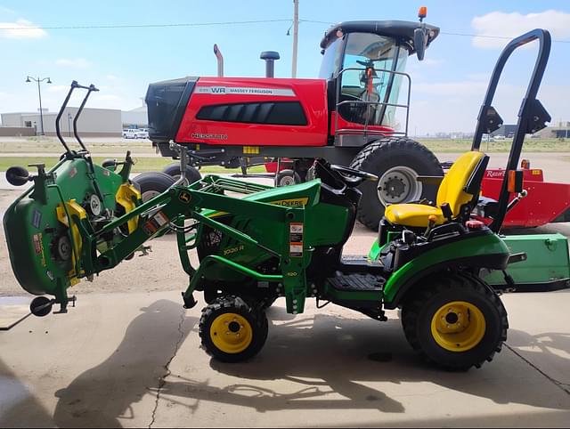 Image of John Deere 1026R equipment image 1