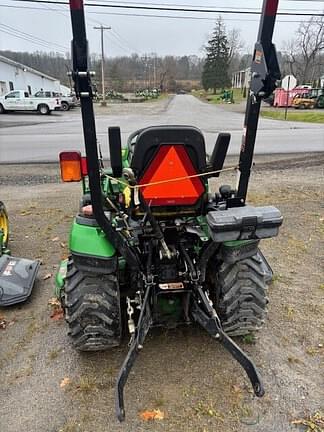 Image of John Deere 1026R equipment image 3