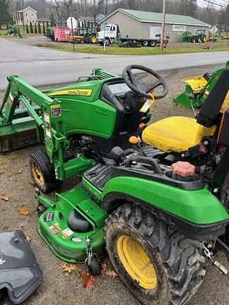 Image of John Deere 1026R equipment image 2