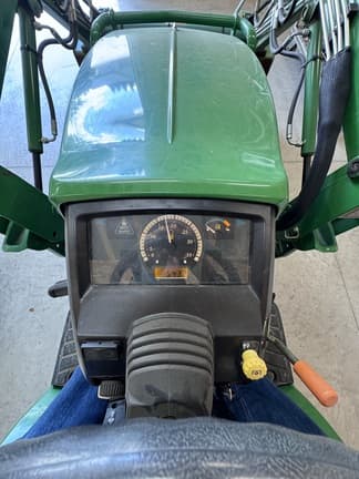 Image of John Deere 1026R equipment image 4