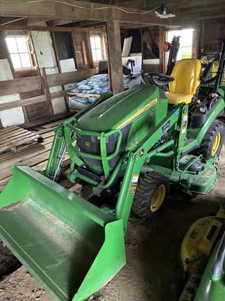 Main image John Deere 1026R