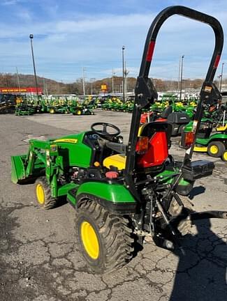 Image of John Deere 1026R equipment image 1