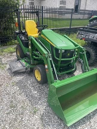 Image of John Deere 1026R equipment image 1