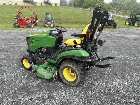 Image of John Deere 1026R equipment image 2