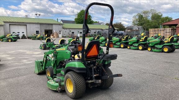 Image of John Deere 1026R equipment image 2