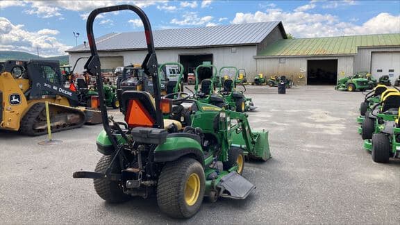 Image of John Deere 1026R equipment image 1
