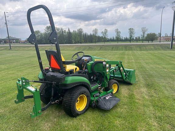 Image of John Deere 1026R equipment image 4