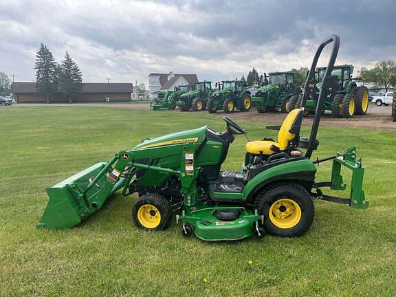 Image of John Deere 1026R equipment image 1