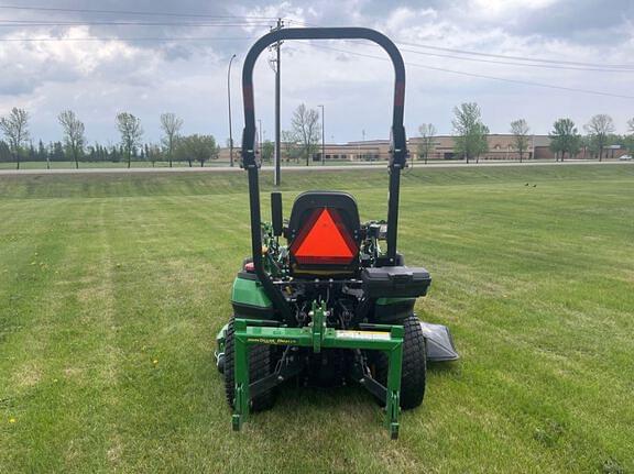 Image of John Deere 1026R equipment image 3
