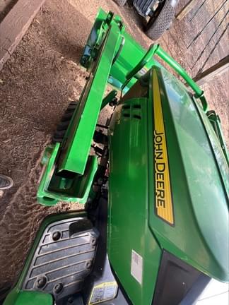 Image of John Deere 1026R equipment image 4