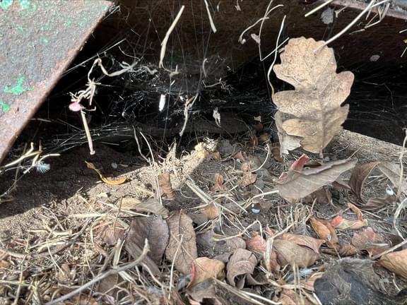 Image of John Deere 1026R equipment image 3