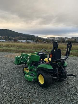 Image of John Deere 1026R equipment image 1