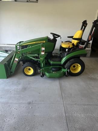 Image of John Deere 1026R equipment image 1