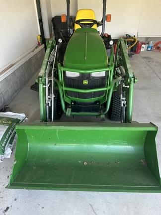 Image of John Deere 1026R equipment image 3