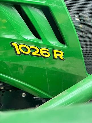 Image of John Deere 1026R equipment image 4