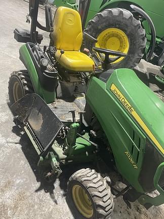 Image of John Deere 1026R equipment image 2
