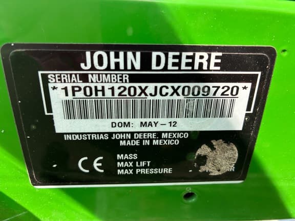 Image of John Deere 1026R equipment image 4