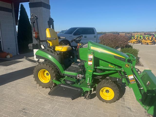 Image of John Deere 1026R equipment image 1