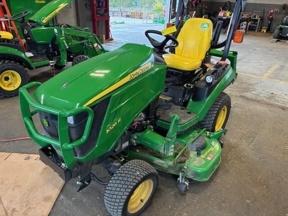 Image of John Deere 1026R equipment image 2