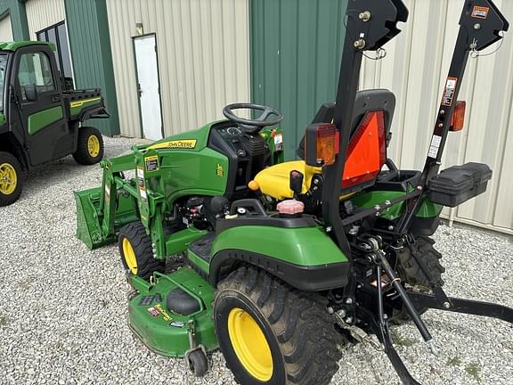 Image of John Deere 1026R equipment image 1