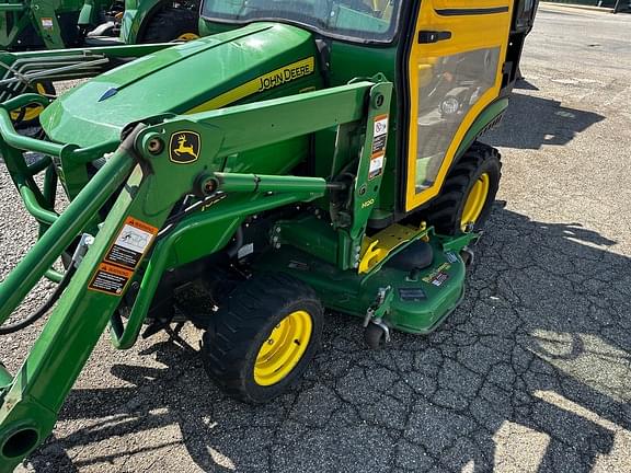 Image of John Deere 1026R equipment image 2