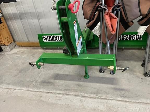Image of John Deere 1026R equipment image 2