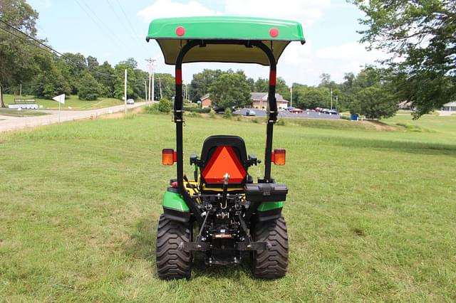 Image of John Deere 1026R equipment image 3