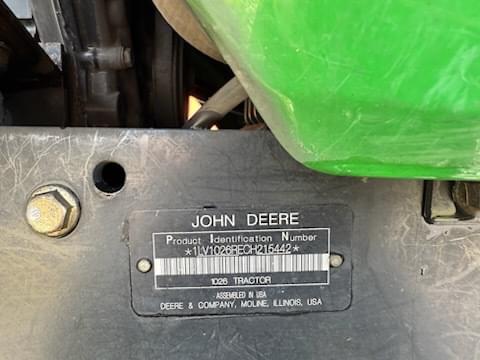 Image of John Deere 1026R equipment image 3