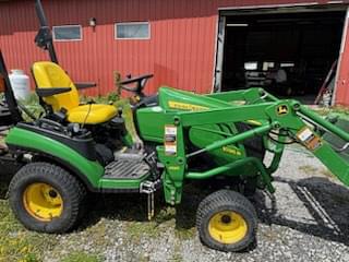 Image of John Deere 1026R equipment image 1