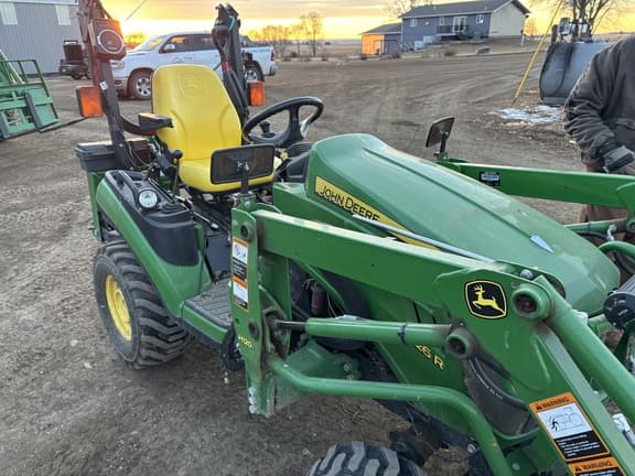 Image of John Deere 1026R equipment image 1